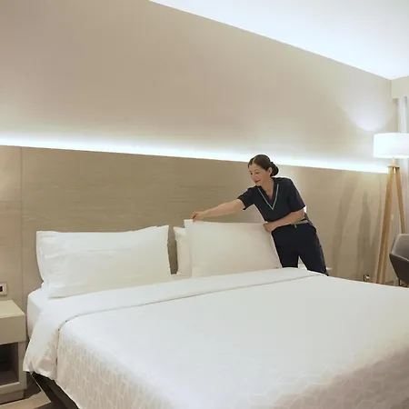 Holiday Inn Express Bogota - Parque La 93 By Ihg Exterior photo